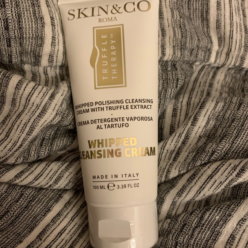 NEW!  Skin&Co Whipped Facial Creme
